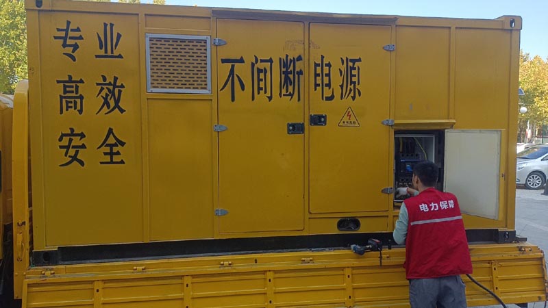 璧山柴油发电机组和UPS电源配合使用时，如何避免切换过程中的电力中断？